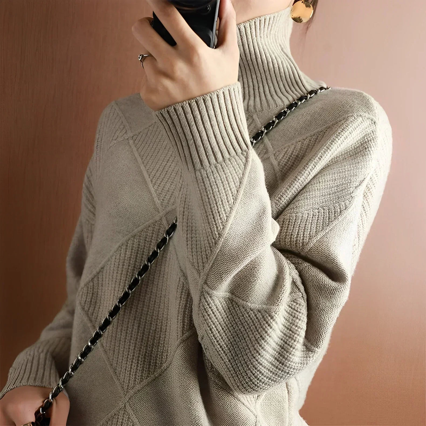 Amalia – Soft Knitted Turtleneck with Timeless Elegance & Warmth