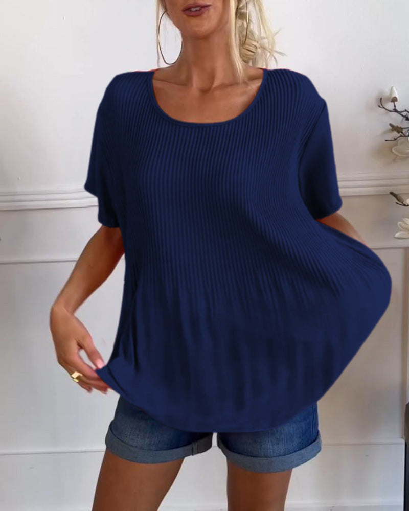 Plain round neck pleated blouse