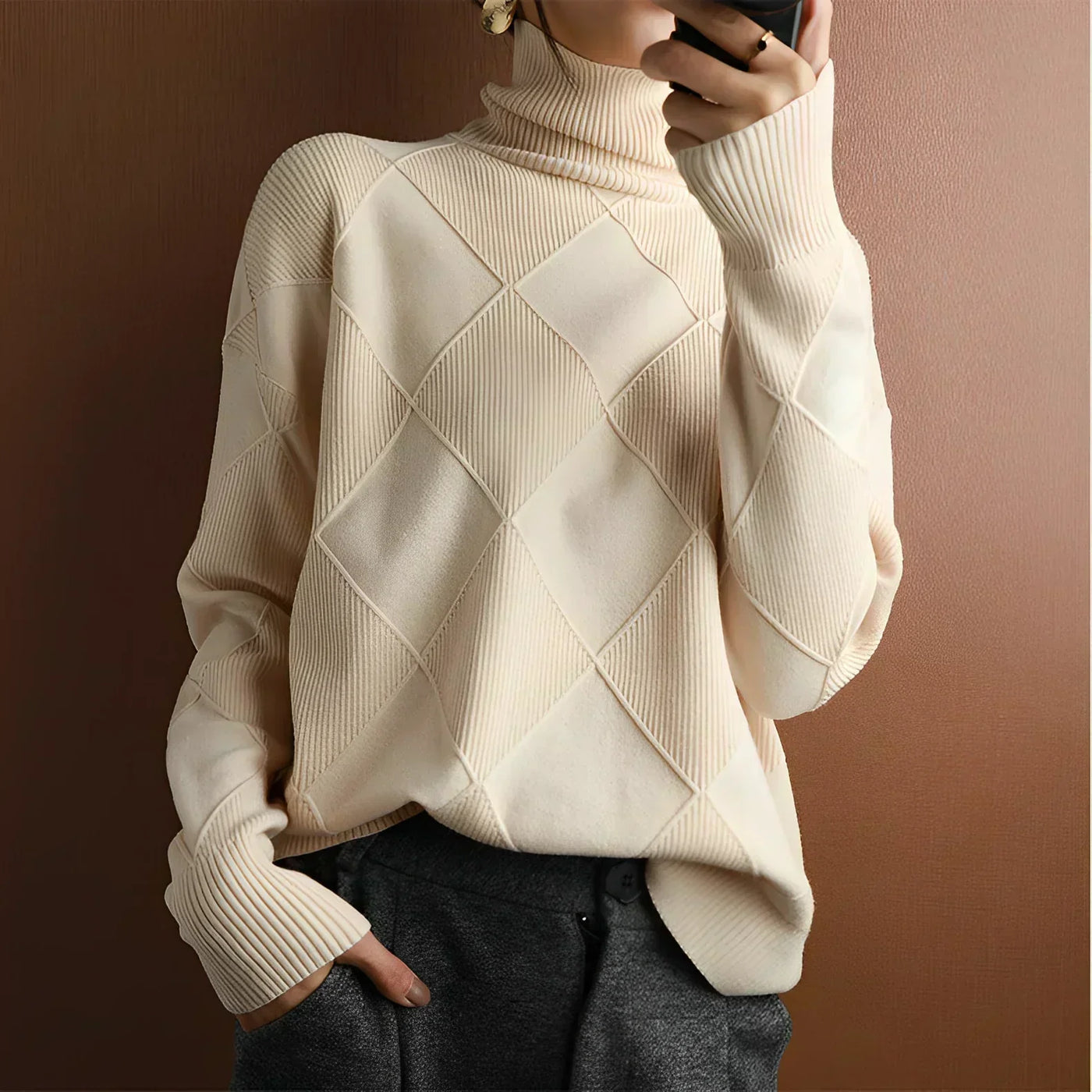 Amalia – Soft Knitted Turtleneck with Timeless Elegance & Warmth