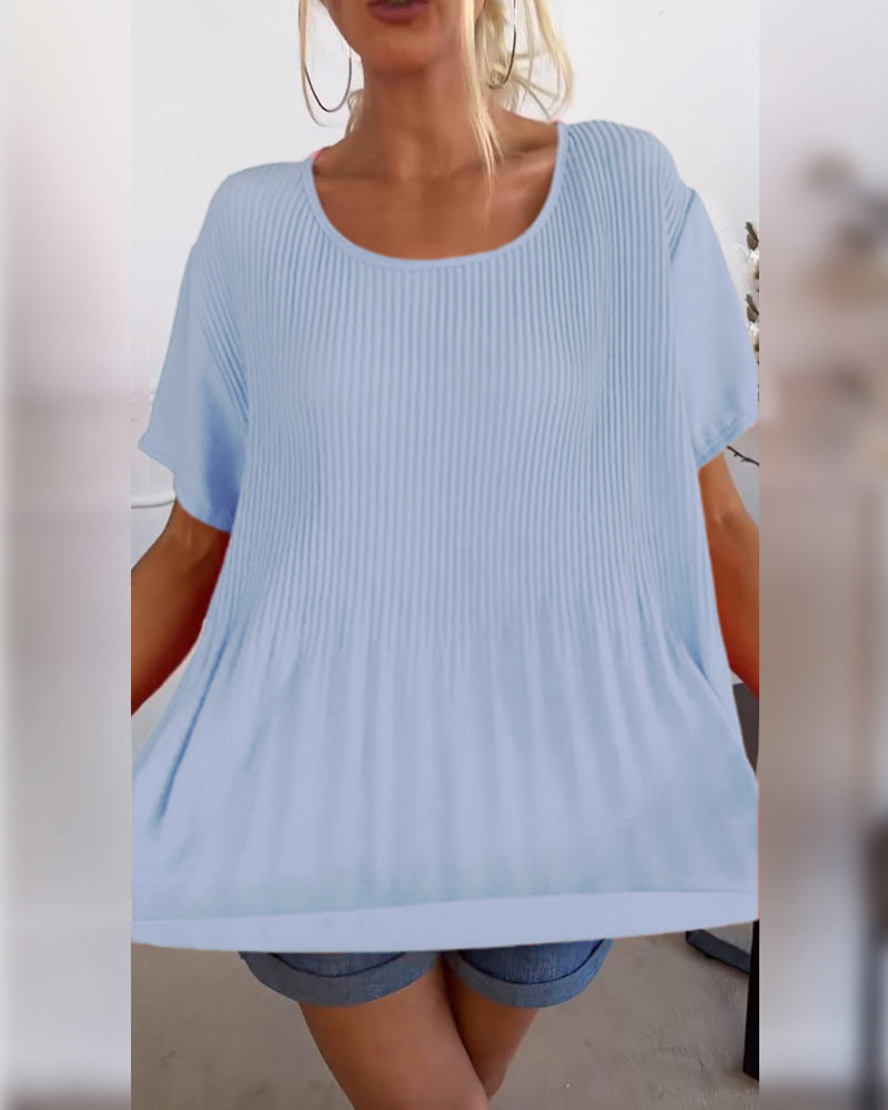 Plain round neck pleated blouse