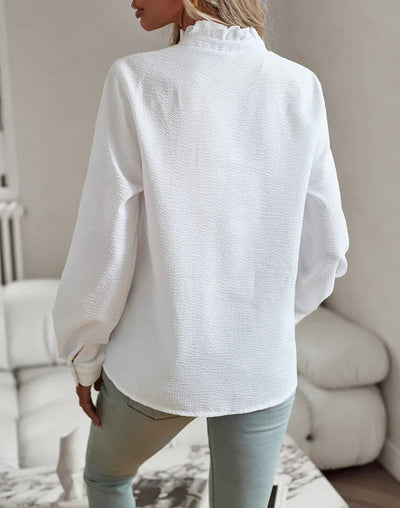 Liana – Timelessly Chic Blouse for Effortless Elegance