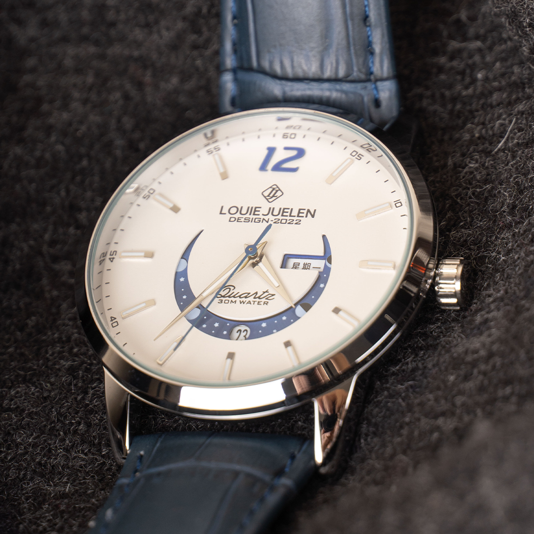 David - Timeless Moon Phase Watch with Luminous Calendar and Water Resistance