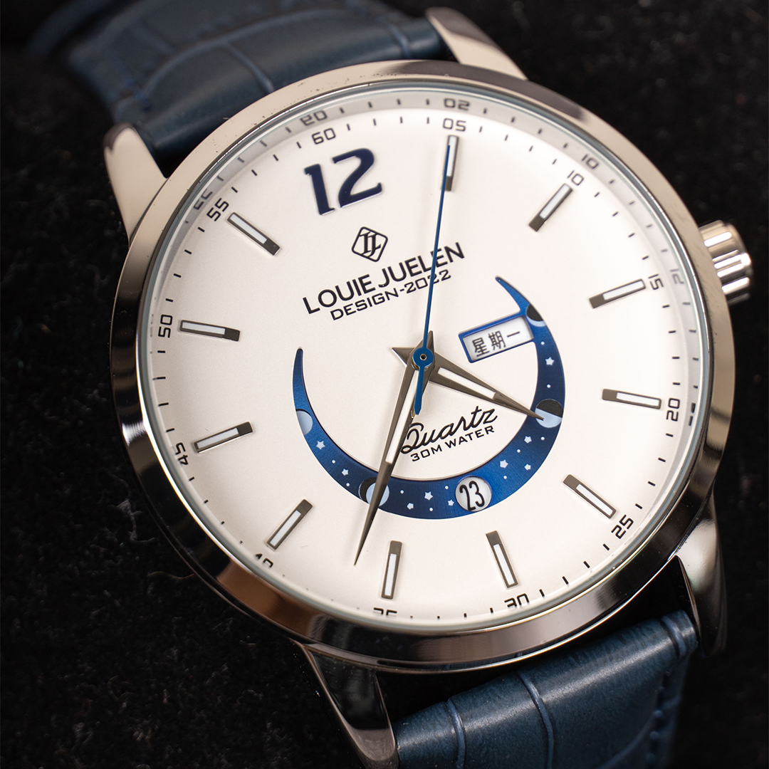 David - Timeless Moon Phase Watch with Luminous Calendar and Water Resistance