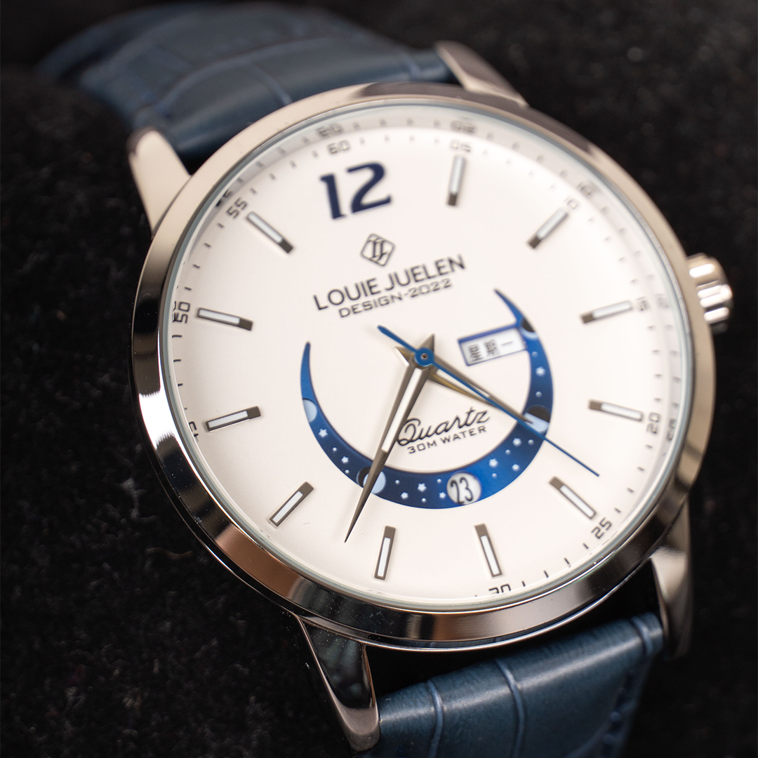 David - Timeless Moon Phase Watch with Luminous Calendar and Water Resistance