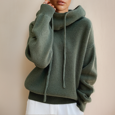 Isabel – Soft Knitted Hoodie with Turtleneck & Cozy Warmth