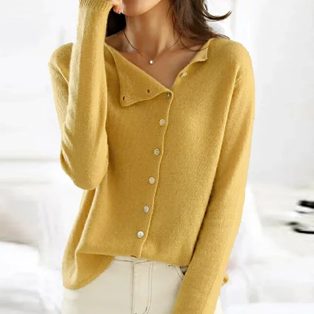 Lova – Button-Up Sweater