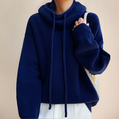 Isabel – Soft Knitted Hoodie with Turtleneck & Cozy Warmth