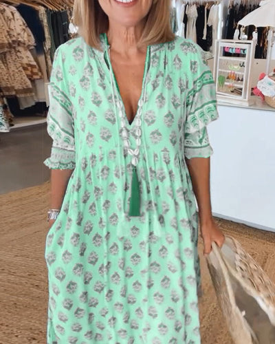 Verona – Printed V-Neck Dress with Half Sleeves & Effortless Style