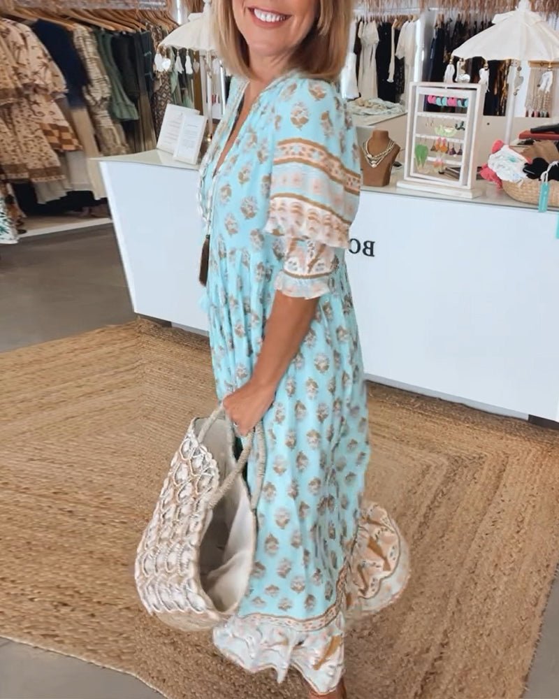 Verona – Printed V-Neck Dress with Half Sleeves & Effortless Style