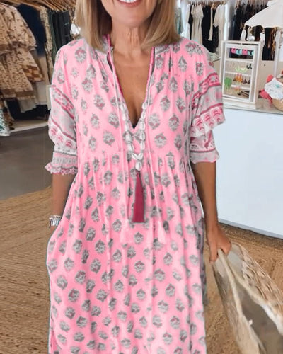 Verona – Printed V-Neck Dress with Half Sleeves & Effortless Style